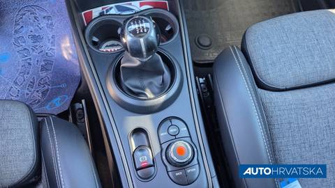 2020 Mini Countryman — sličica 23