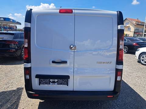 2020 Renault Trafic — sličica 5