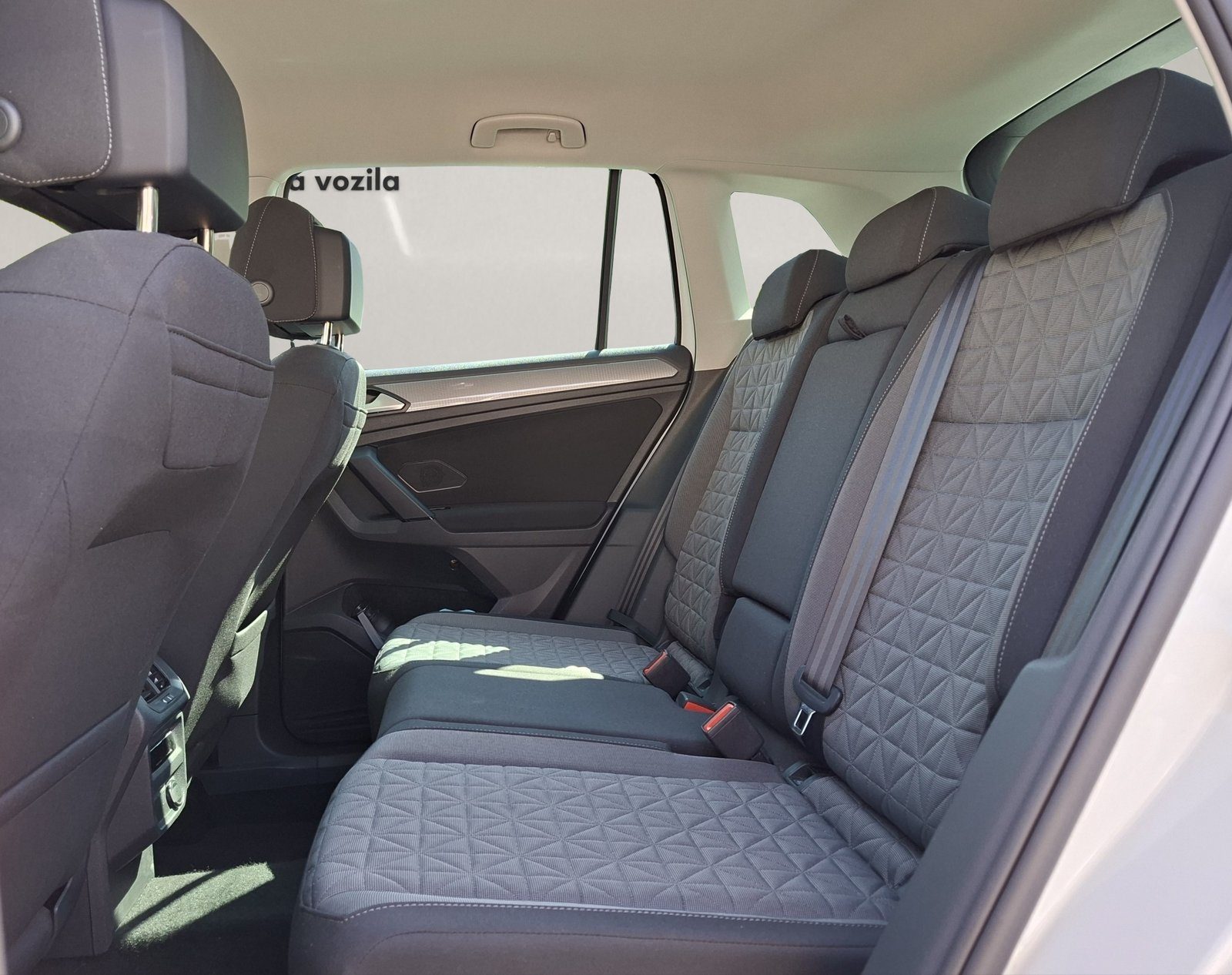 2023 Volkswagen Tiguan — fotografija 12