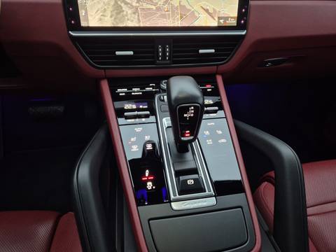 2021 Porsche Cayenne — sličica 21