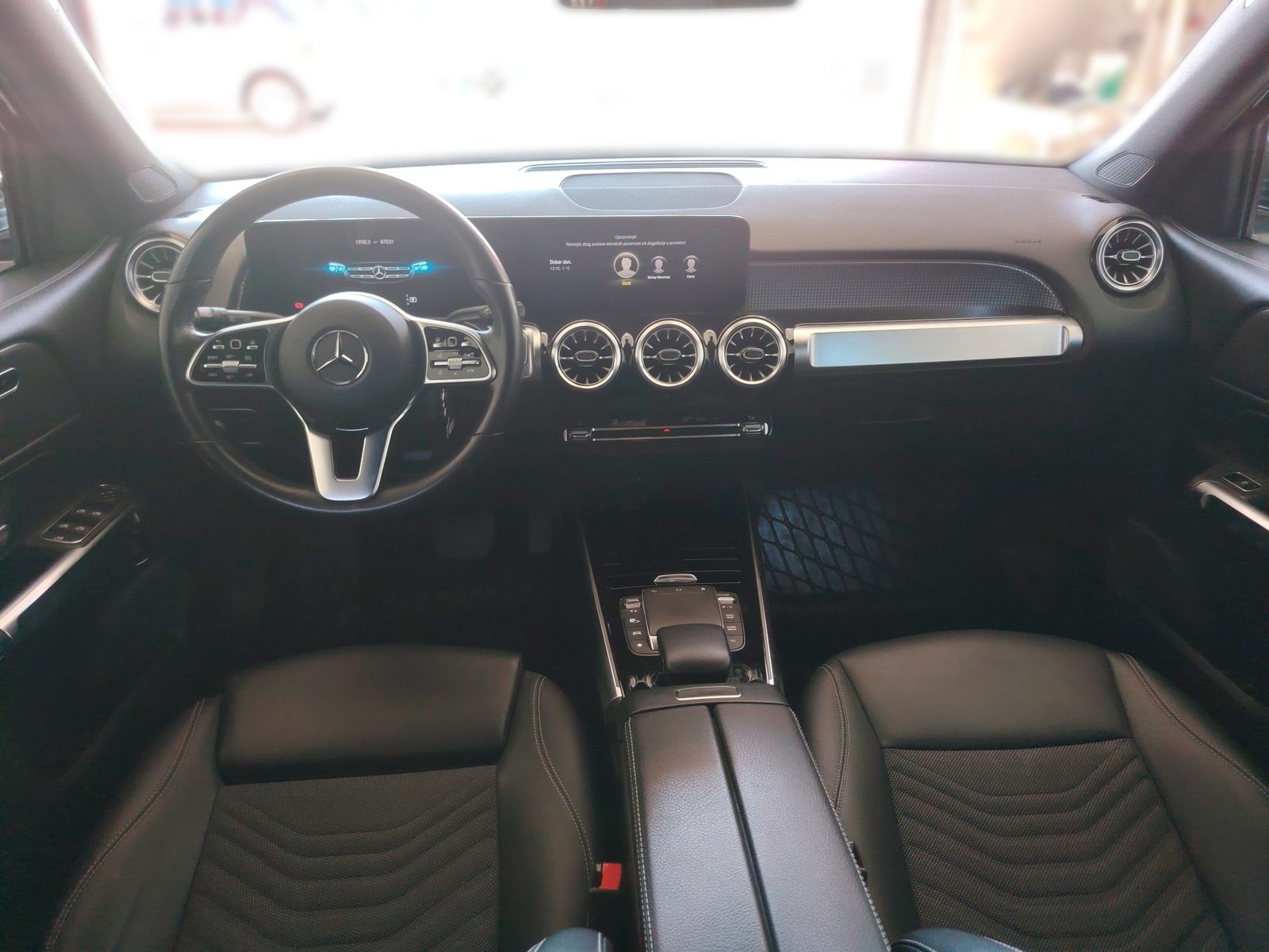 2023 Mercedes-Benz GLB — fotografija 19
