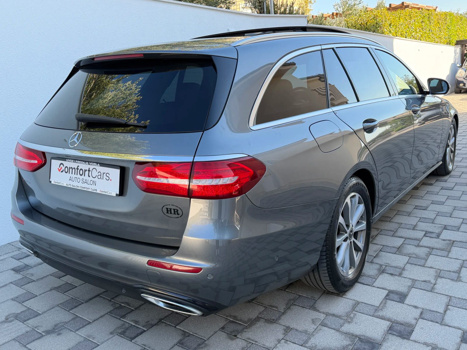 2020 Mercedes-Benz E-klasa — fotografija 8