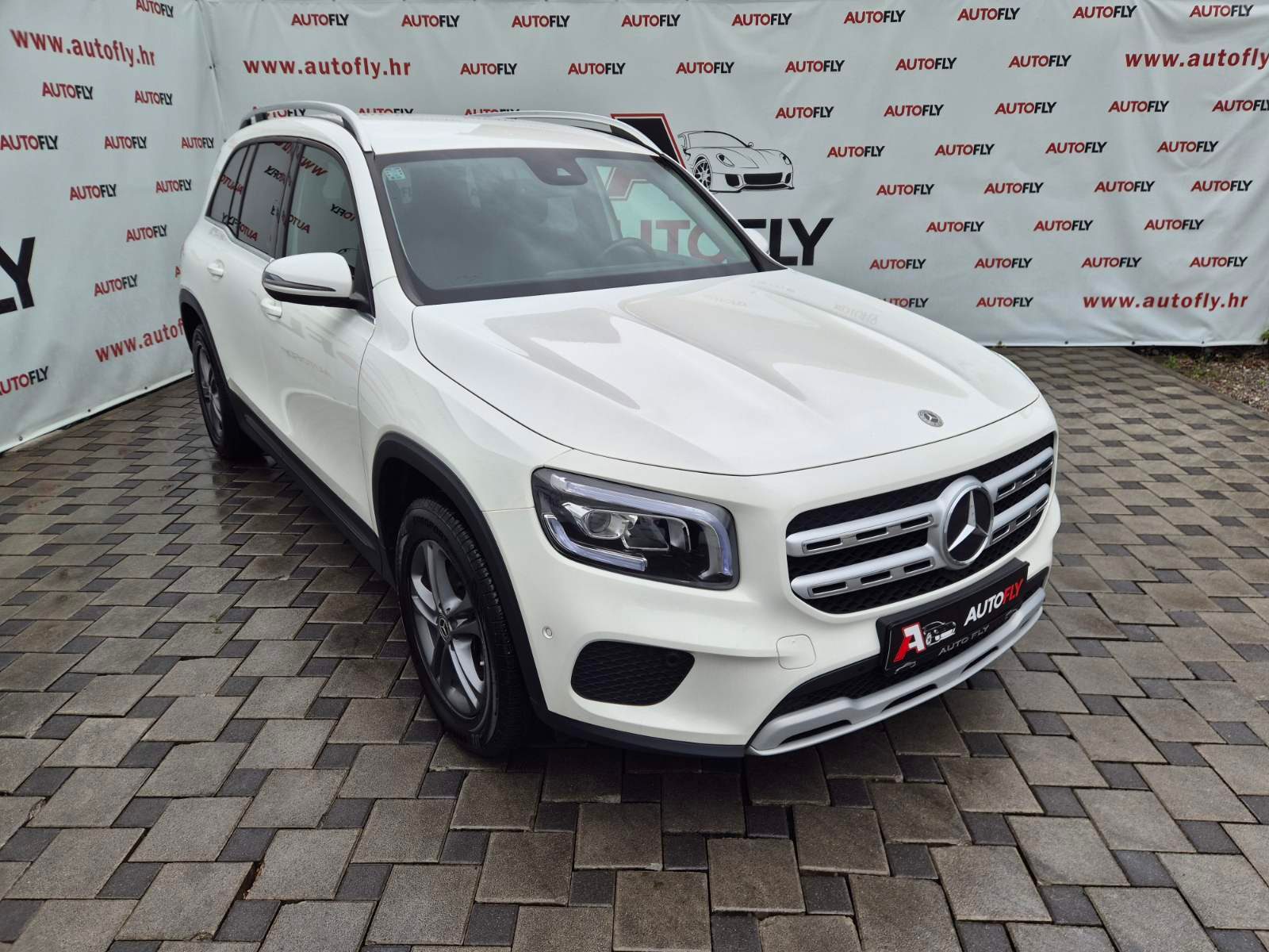 2021 Mercedes-Benz GLB — fotografija 3