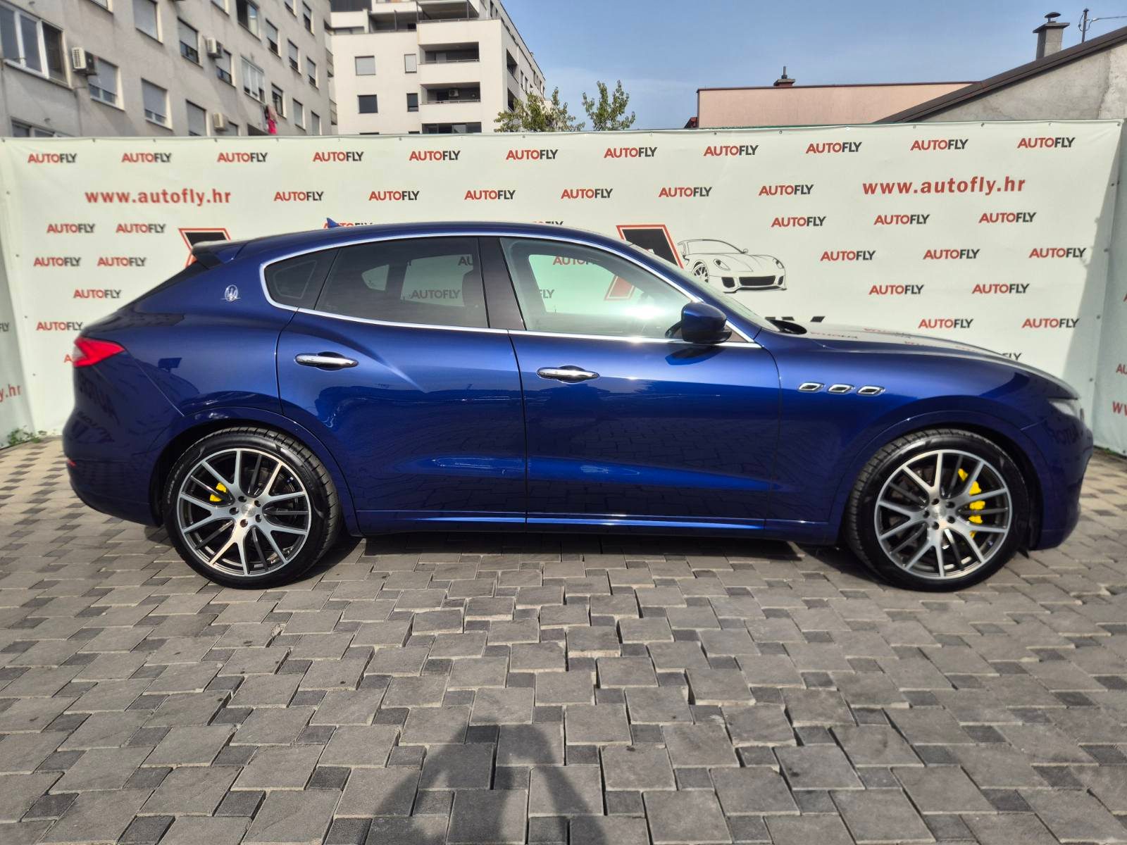 2016 Maserati Levante — fotografija 5
