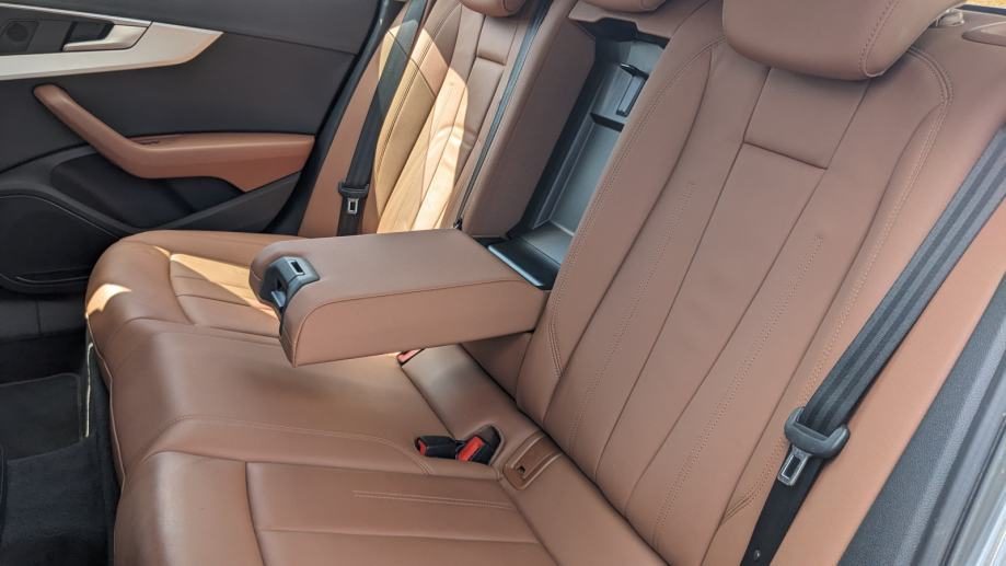 2020 Audi A4 — fotografija 16