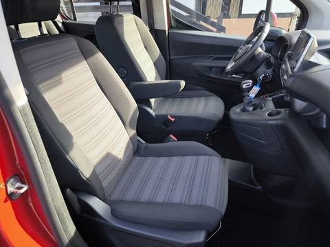 2019 Opel Combo — sličica 12