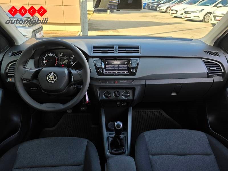 2021 Škoda Fabia — fotografija 8