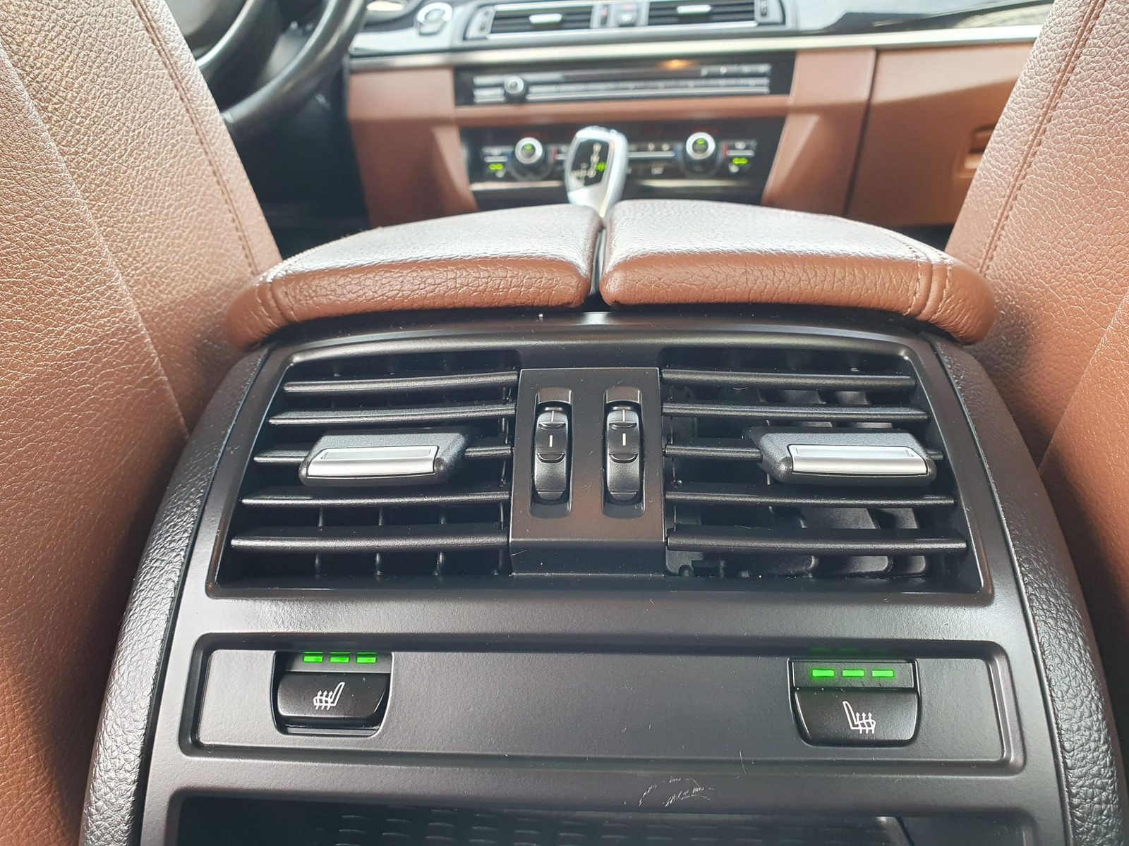 2015 BMW Serija 5 — fotografija 23