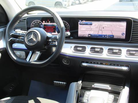 2025 Mercedes-Benz GLE — sličica 15