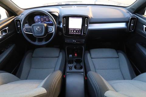2026 Volvo XC40 — sličica 5