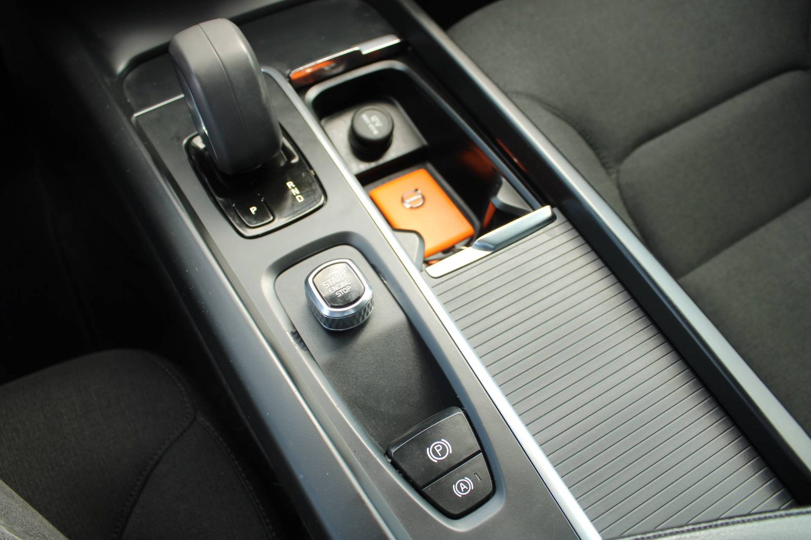 2021 Volvo V60 — fotografija 16