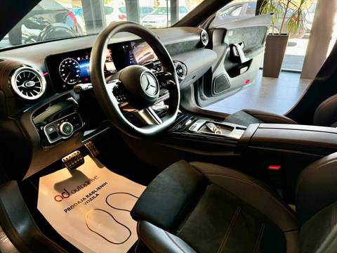 2023 Mercedes-Benz CLA — sličica 12