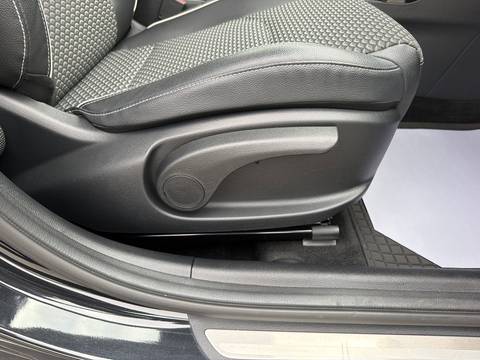 2021 Kia XCeed — sličica 22