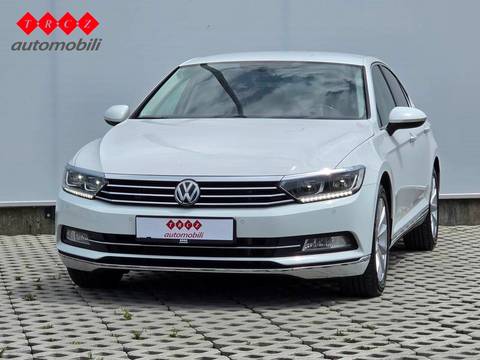 2019 Volkswagen Passat — sličica 2