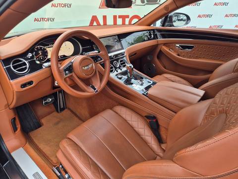 2018 Bentley Continental GT — sličica 16