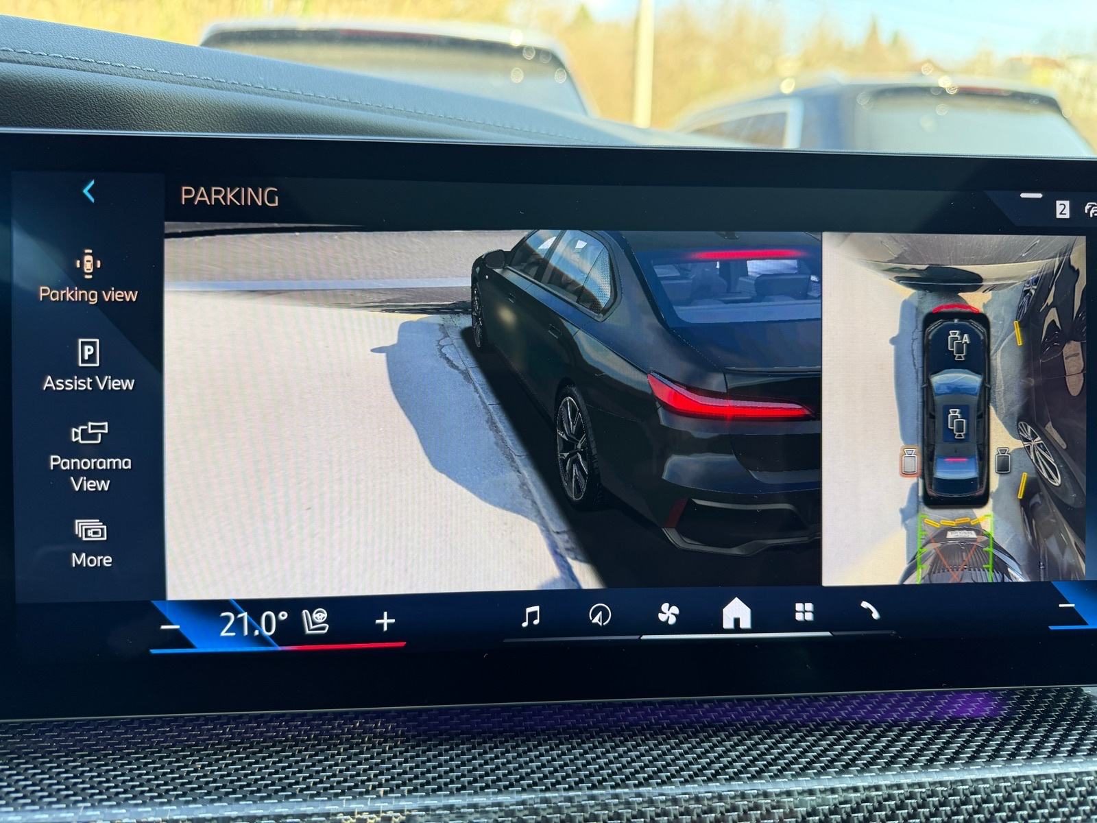 2024 BMW Serija 7 M Sport Pro — fotografija 21
