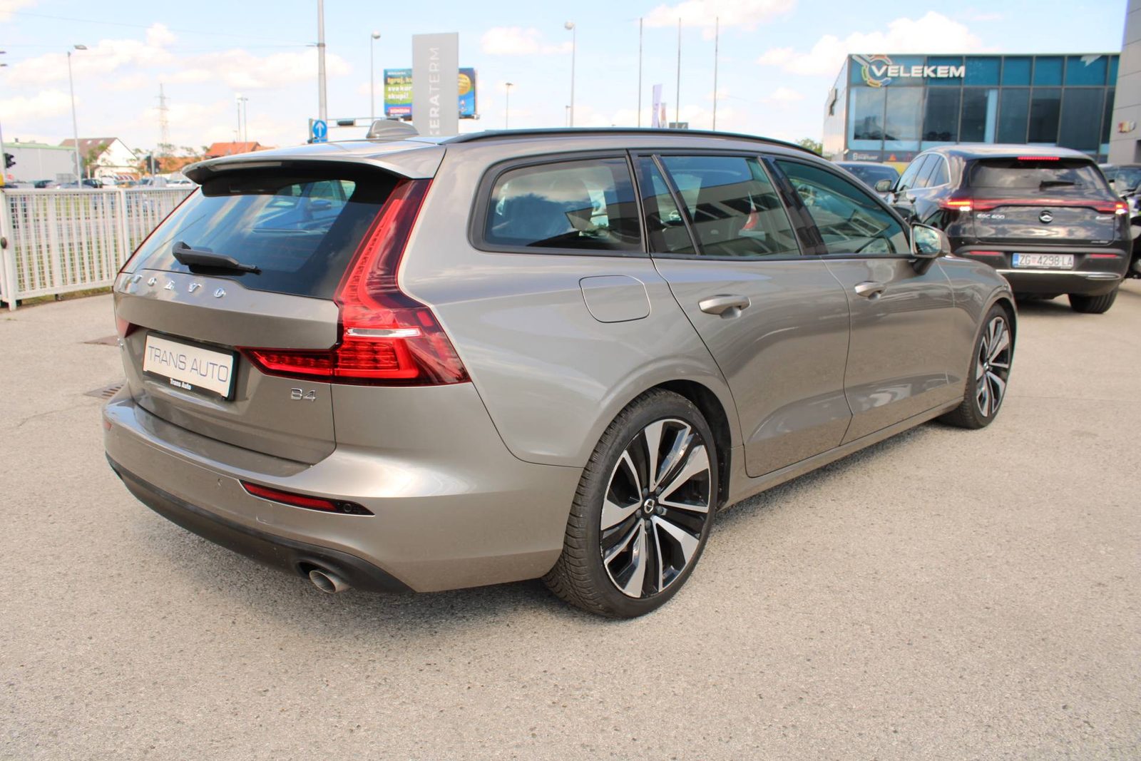 2021 Volvo V60 — fotografija 5