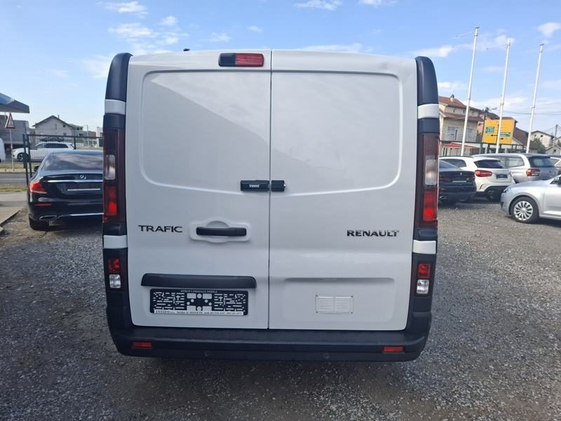 2022 Renault Trafic — fotografija 6