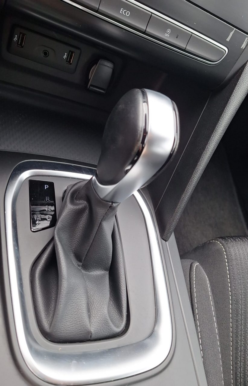 2020 Renault Megane — fotografija 19