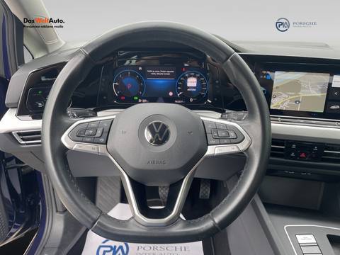 2022 Volkswagen Golf — sličica 14