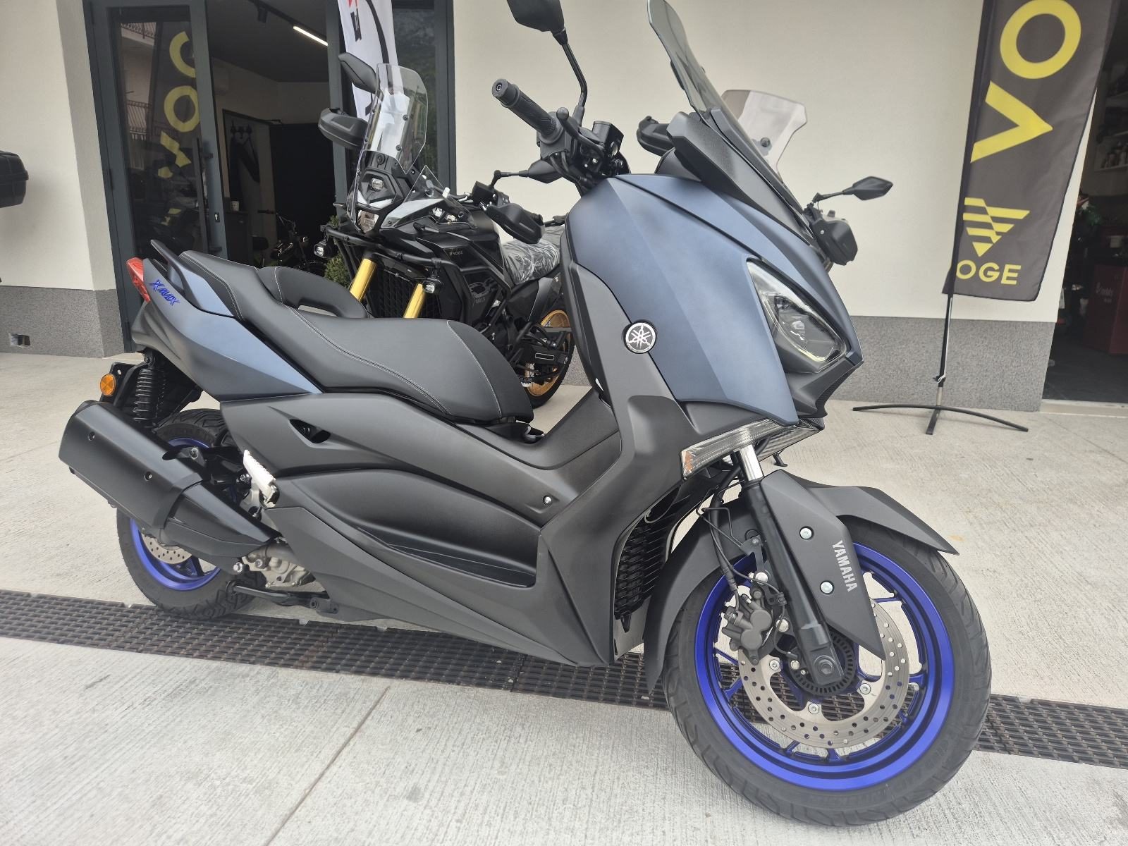 2022 Yamaha X-MAX 300 — fotografija 14