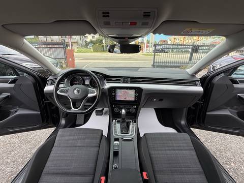 2020 Volkswagen Passat — sličica 10