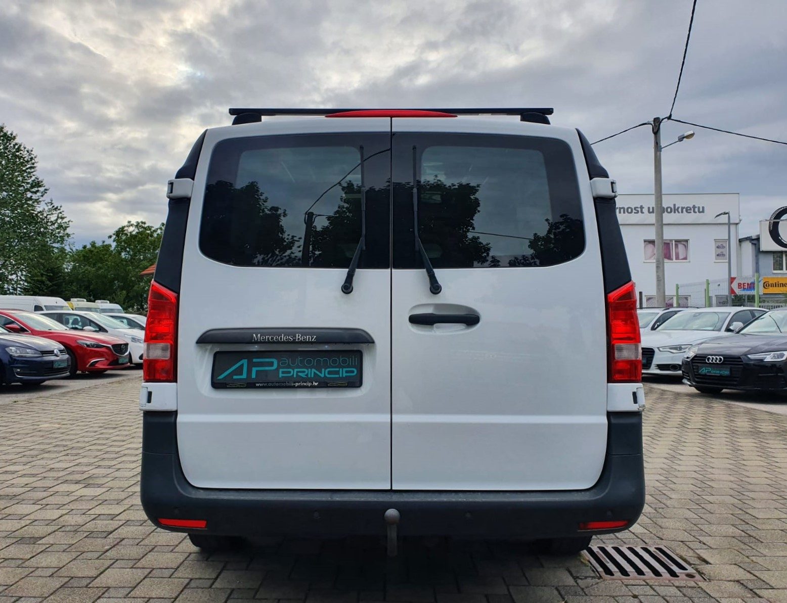 2015 Mercedes-Benz Vito — fotografija 5