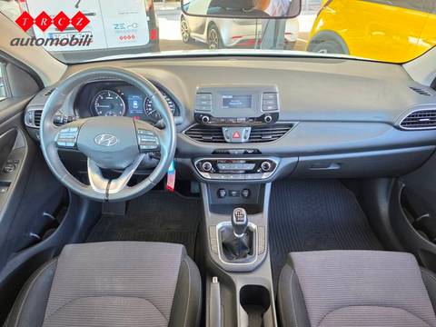 2021 Hyundai i30 — sličica 8
