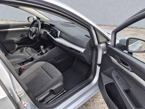 2021 Volkswagen Golf VIII — sličica 12