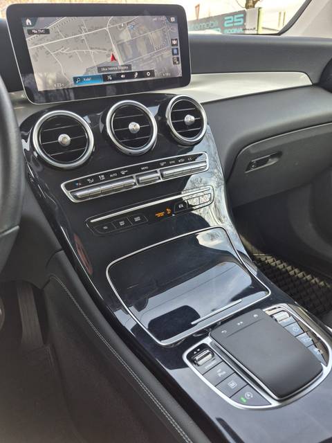 2020 Mercedes-Benz GLC — sličica 17