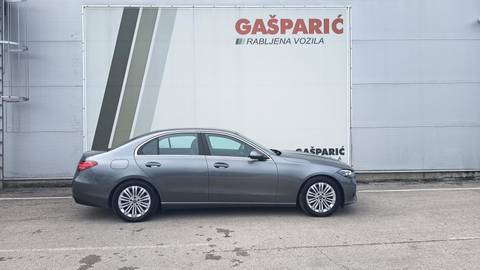 2025 Mercedes-Benz C-klasa Avantgarde — sličica 3