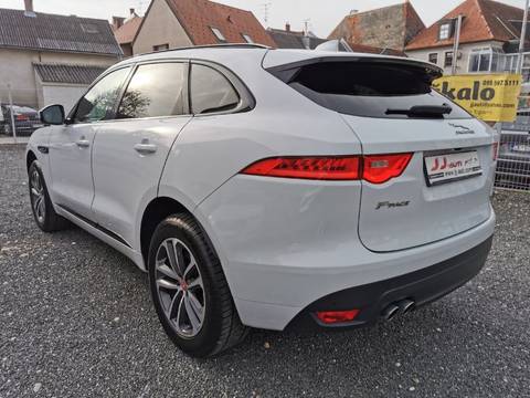 2016 Jaguar F-Pace — sličica 8