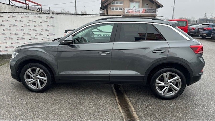 2022 Volkswagen T-Roc — fotografija 8