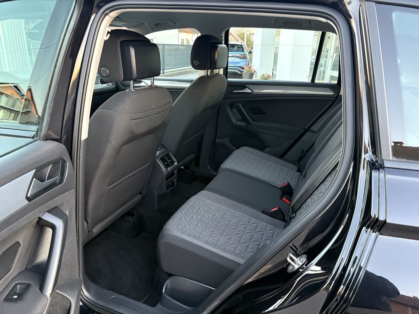 2023 Volkswagen Tiguan — fotografija 12