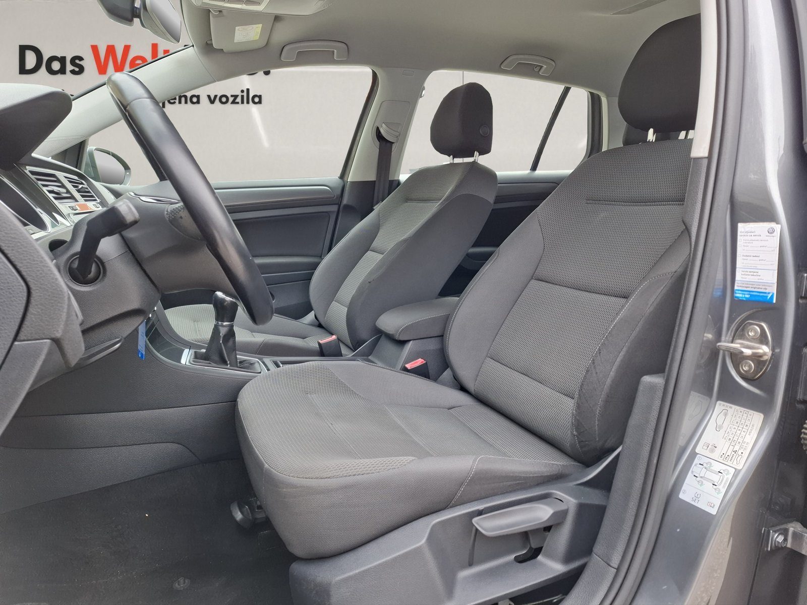 2019 Volkswagen Golf — fotografija 11