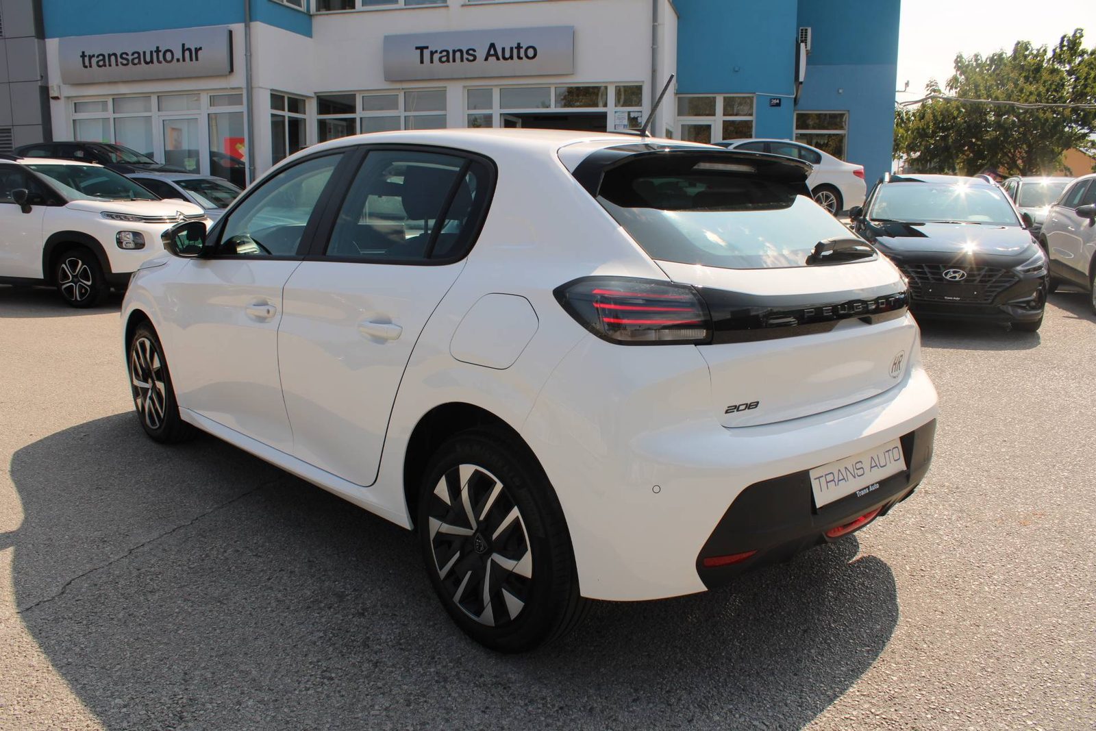 2024 Peugeot 208 — fotografija 7
