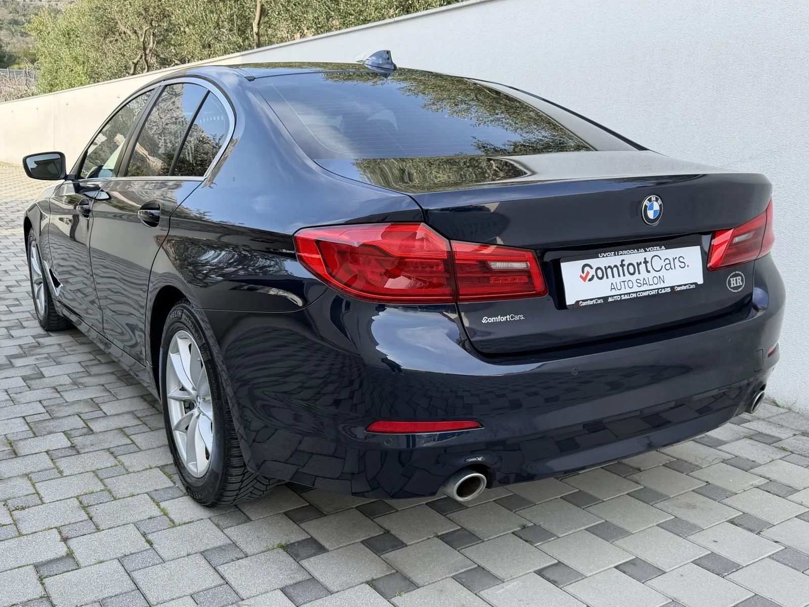 2017 BMW Serija 5 — fotografija 30