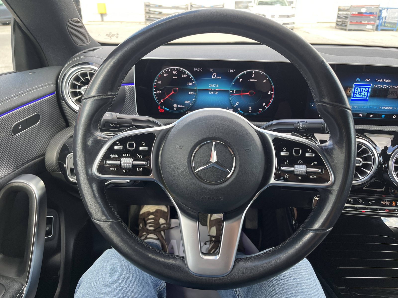 2019 Mercedes-Benz CLA — fotografija 28