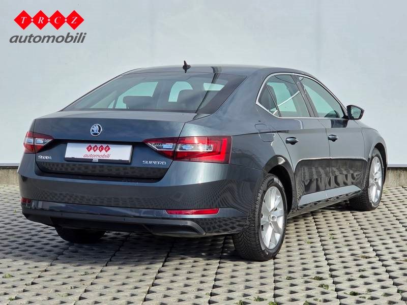 2018 Škoda Superb — fotografija 4