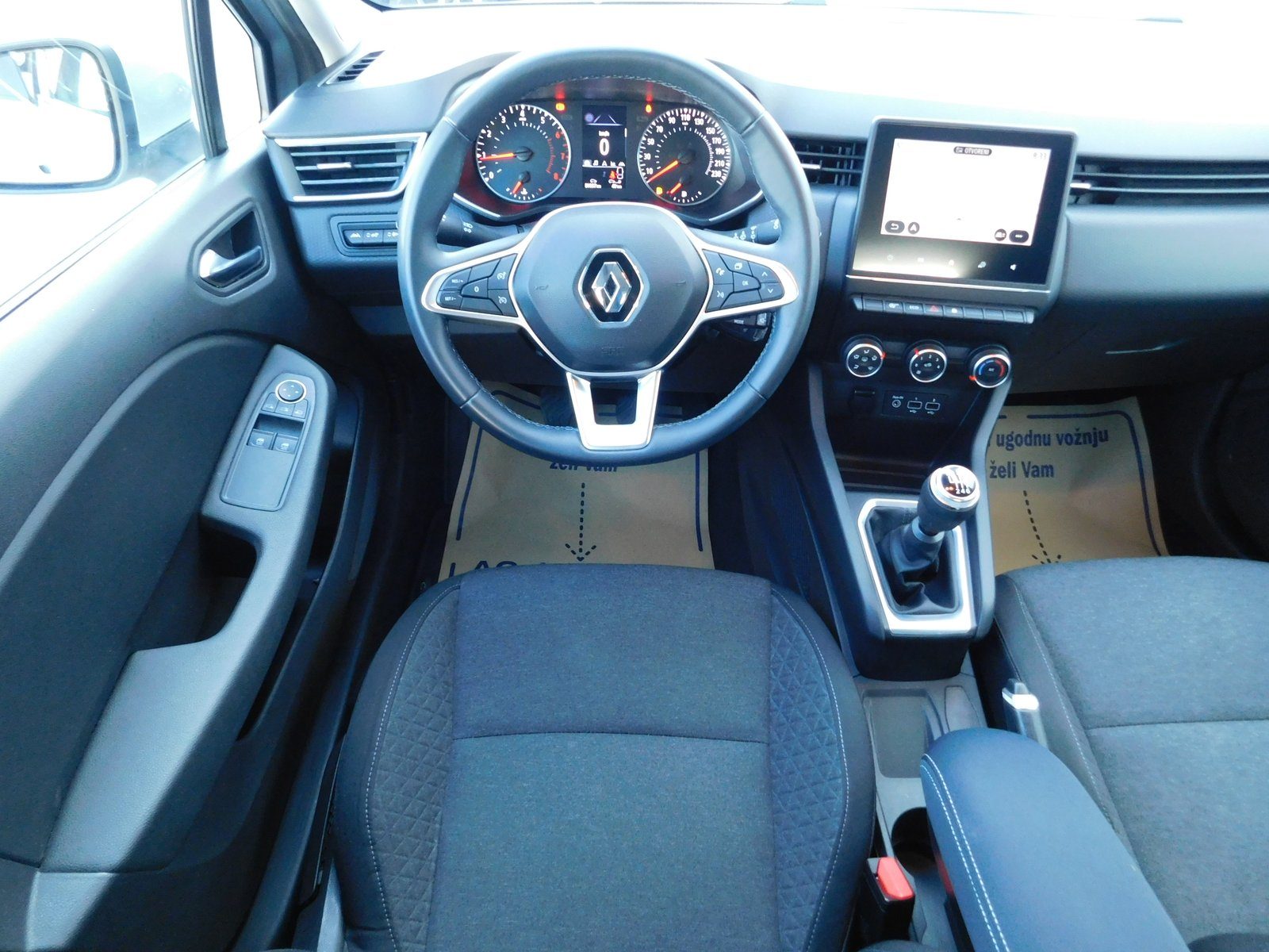2021 Renault Clio — fotografija 9