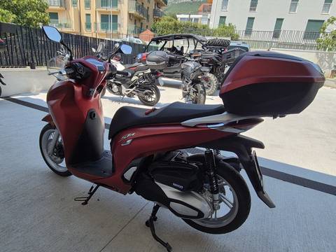 2021 Honda SH350 — sličica 10