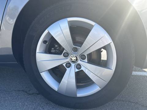 2022 Škoda Superb Combi — sličica 16