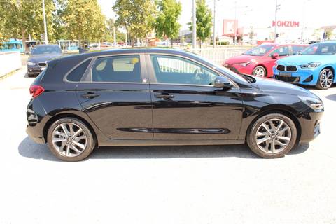 2022 Hyundai i30 — sličica 4