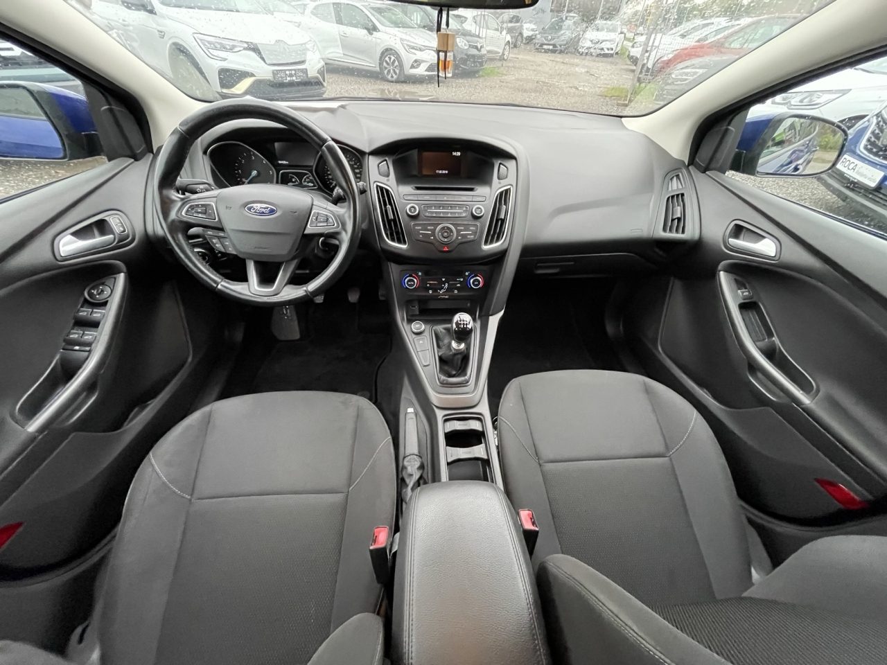 2018 Ford Focus karavan — fotografija 12