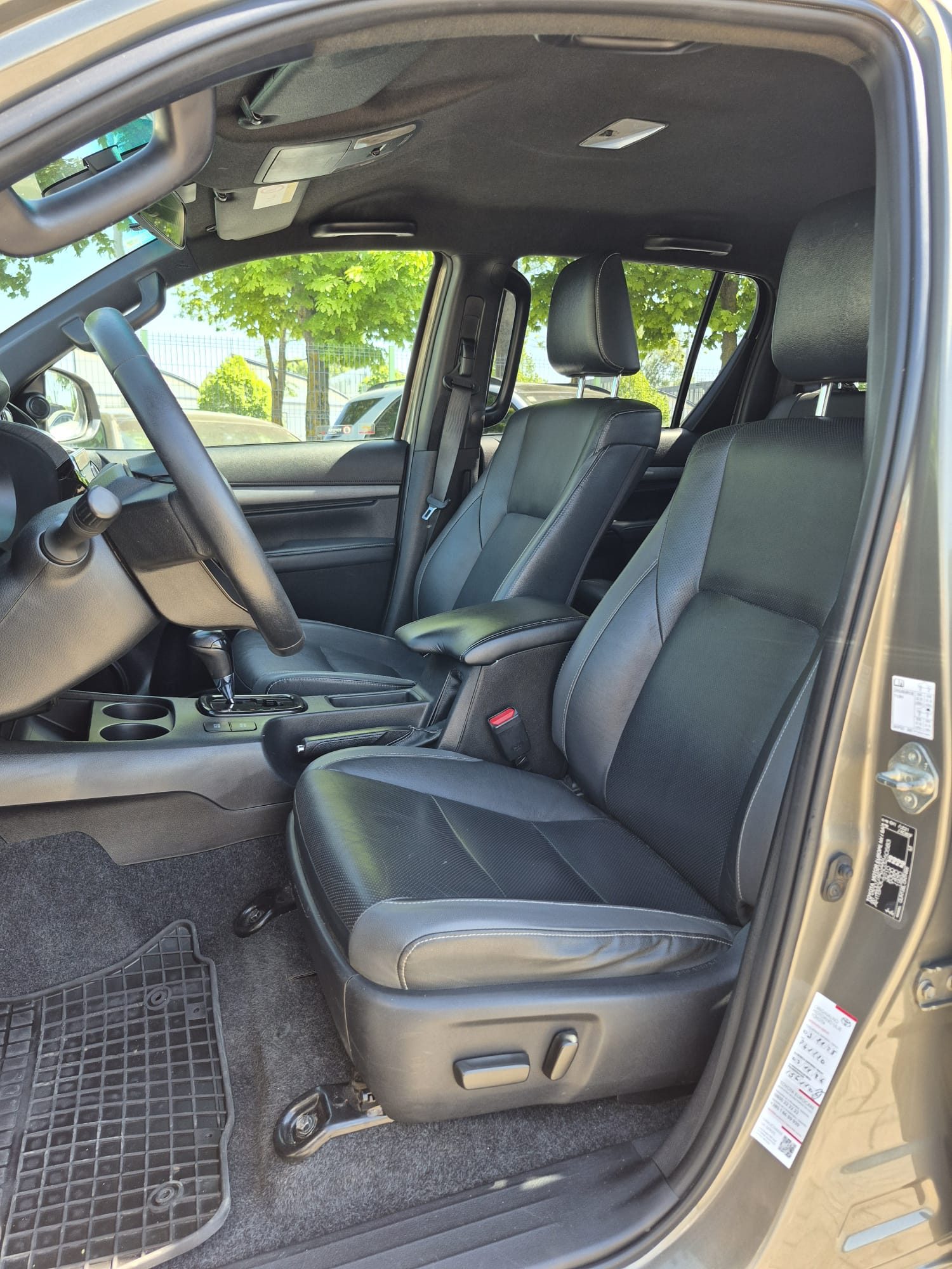 2021 Toyota Hilux — fotografija 24