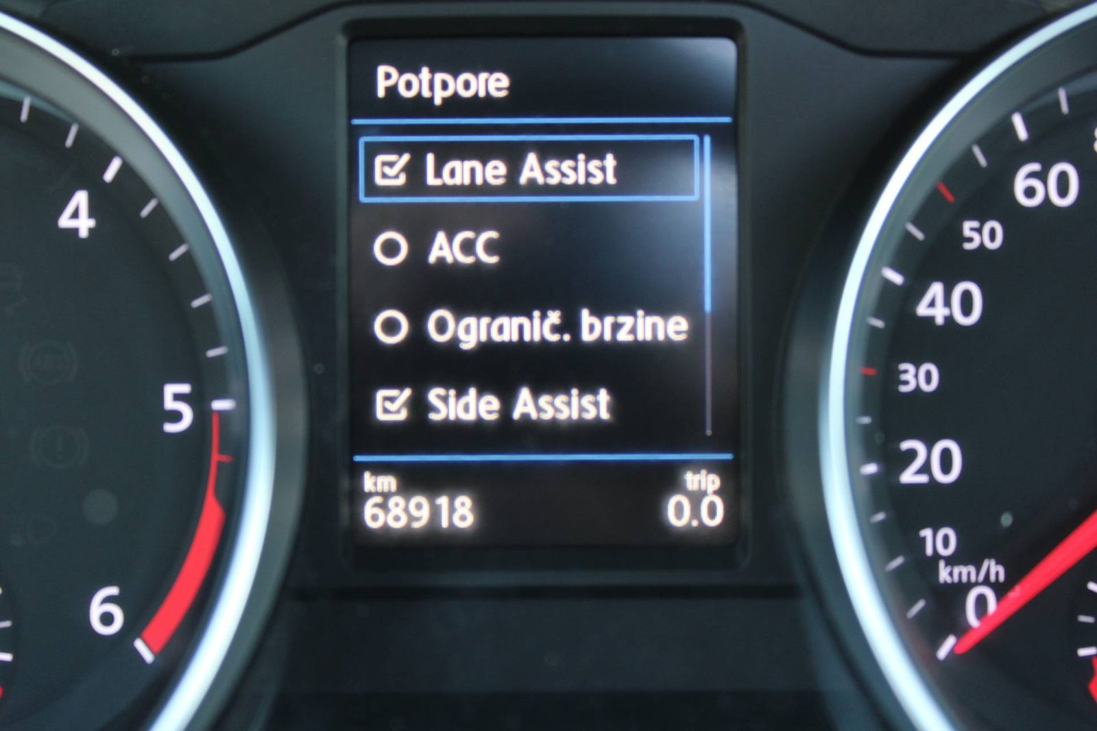 2023 Volkswagen Passat Variant — fotografija 25