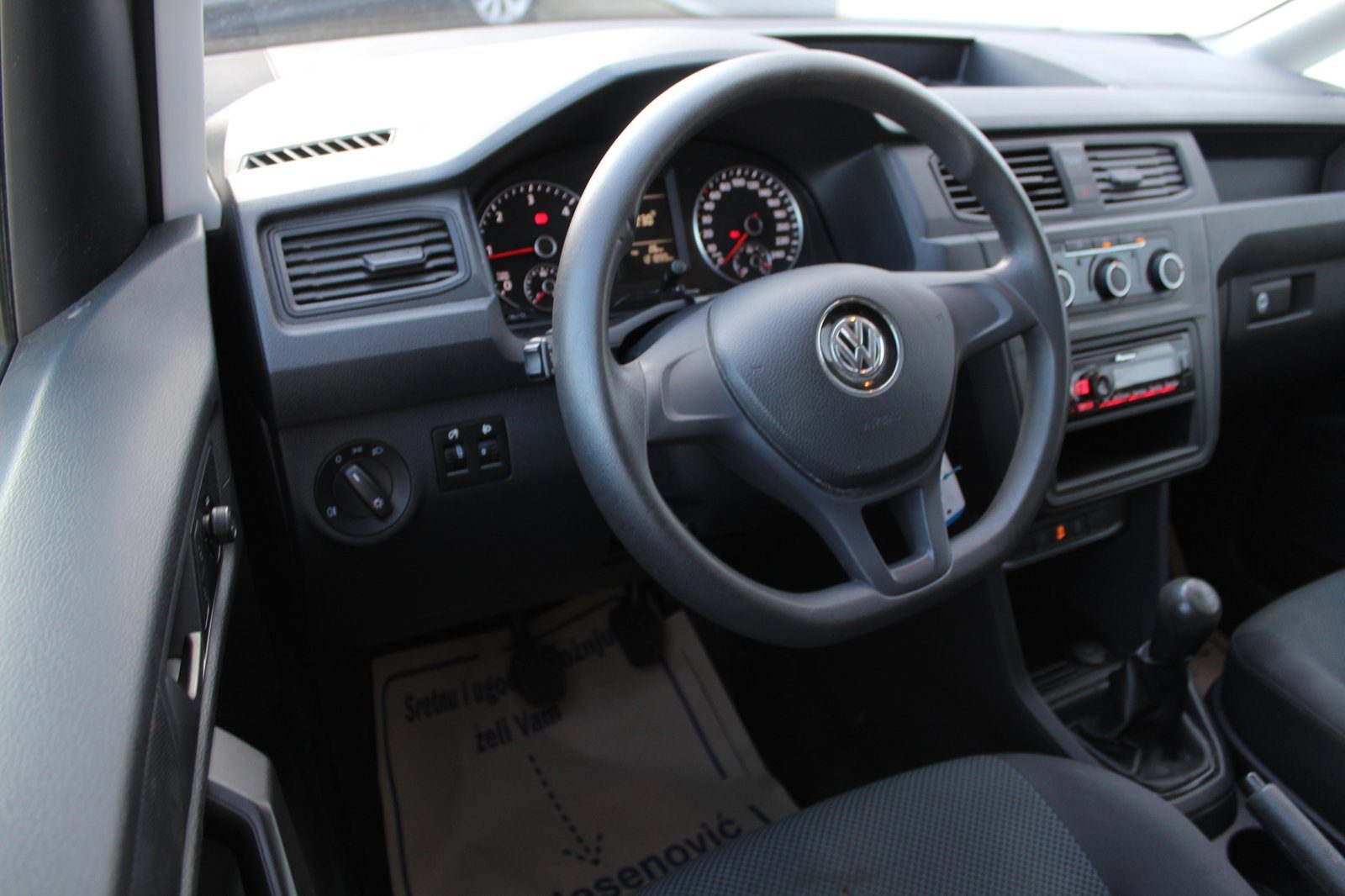 2020 Volkswagen Caddy — fotografija 8