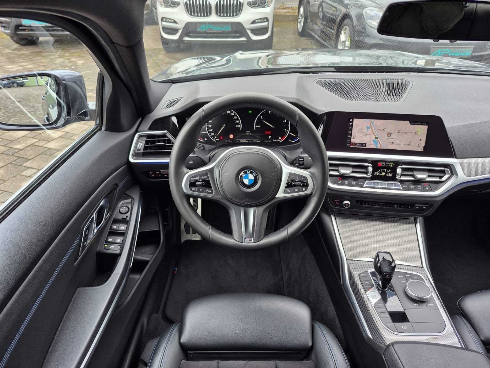 2019 BMW Serija 3 — fotografija 15