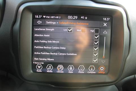 2022 Jeep Renegade — sličica 21