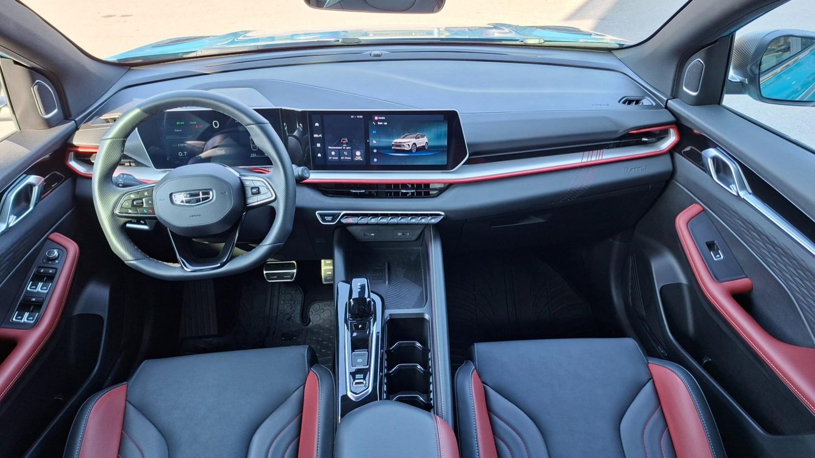 2025 Geely Coolray — fotografija 9